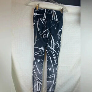 Fabletics Leggings White/ Black Womens Athletic Workout XXS.